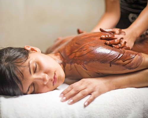 حجز إزالة البقع من الجسم